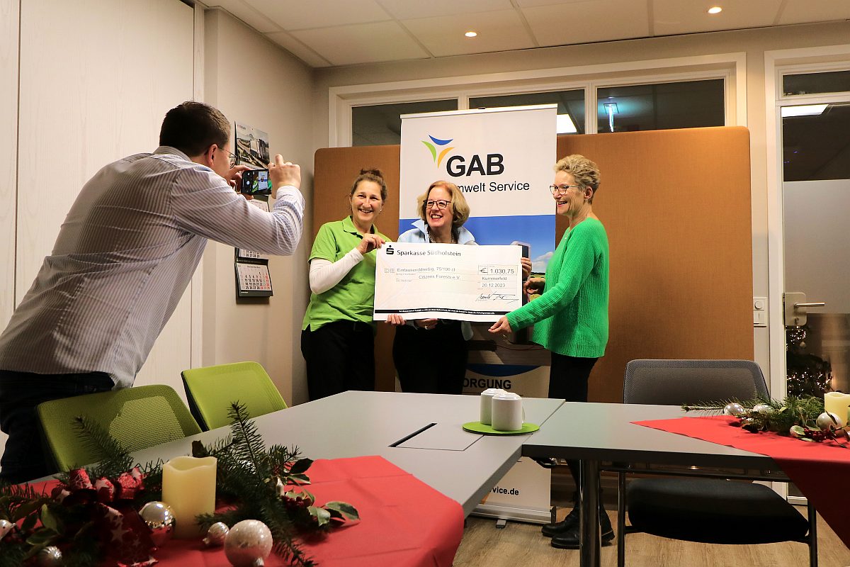 Scheckübergabe GAB Tornesch